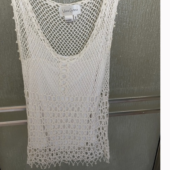 Vera Crutina Tops - VINTAGE Vera Crutina White Sleeveless  knitted beaded Top, Size M,